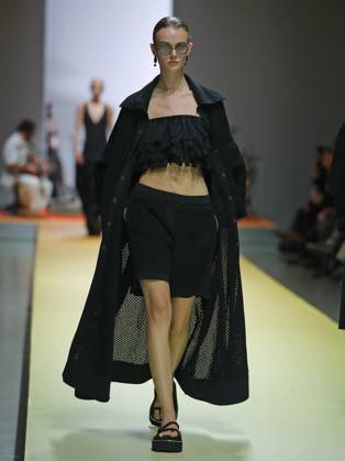PFW - CFCL Runway A model walks the runway during the CFCL Womenswear Spring-Summer 2025 show as part of Paris Fashion Week on September 23, 2024 in Paris, France. Photo by Alain-Gil Gonzalez ABACAPRESS.COM Paris France  Copyright: xGonzalezxAlain-Gil ABACAx