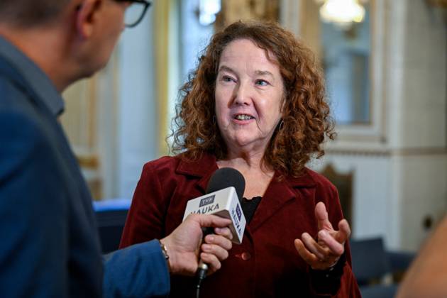 STOCKHOLM , SWEDEN 20241010 Anna Karin Palm, member of the Swedish Academy, talks about this years Nobel Prize in Literature, which goes to Han Kang from South Korea STOCKHOLM SWEDEN x10070x  Copyright: xJessicaxGow TTx NOBELPRISET LITTERATUR 2024 DFHMqSsF5Ig