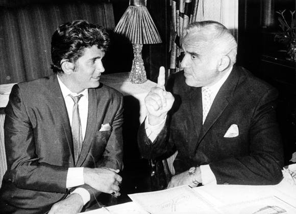 Mike Landon tv and Lorne Greene on a visit to Sweden Mike Landon actor USA sit 1967 sp sw x2503x  Copyright: xRolfxZiegerx xSydsvenskanx xIBLxBildbyrax
