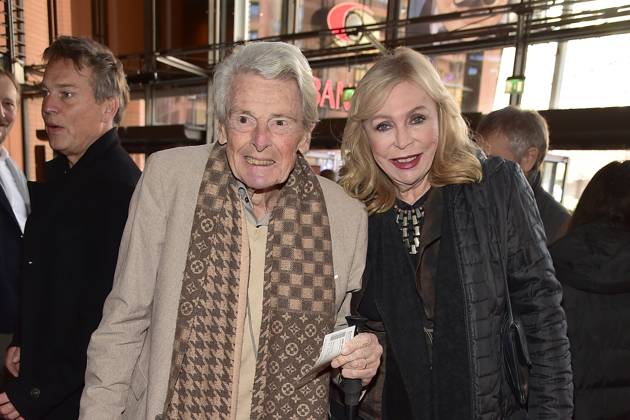 JUBILEE 100 years Theater am KUDAMM Klaus Bresser with his wife Evelyn Bresser Arrival at the anniversary celebration GEKOMMEN, UM ZU BLEIBEN at the Theater am Potsdamer Platz 100 years Komoedie am Kurfuerstendamm Berlin, on 03 11 2024 Photopress Mueller