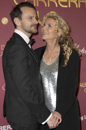 Victoria Herrmann with husband David Böthig at the 30 Josà Carreras Gala 2024 at Media City Leipzig Leipzig, 12 12 2024 Foto:xM.xKremerx xFuturexImagex carreras_4207