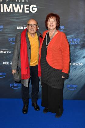 Volker Schlöndorff and Regina Ziegler at the premiere of FITZEKS DER HEIMWEG at the Delphie Filmpalast in Berlin on 14 01 2025