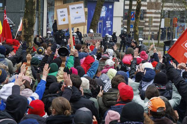 Protesters pictured during a national demonstration against the new government declaration, organized by the three national trade unions, Thursday 13 February 2025 in Brussels. NICOLASxMAETERLINCK 112380467