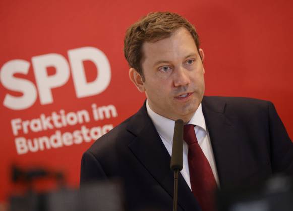Lars Klingbeil, SPD-Parteivorsitzender und neuer Fraktionsvorsitzender der SPD-Bundestagsfraktion, Deutschland, Berlin, Reichstag, SPD-Bundestagsfraktion
