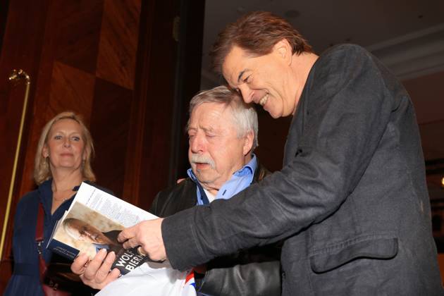 27 02 205, Wolf Biermann and Campino on the red carpet for the German Music Author Award 2025, The Ritz Carlton, Berlin, Berlin