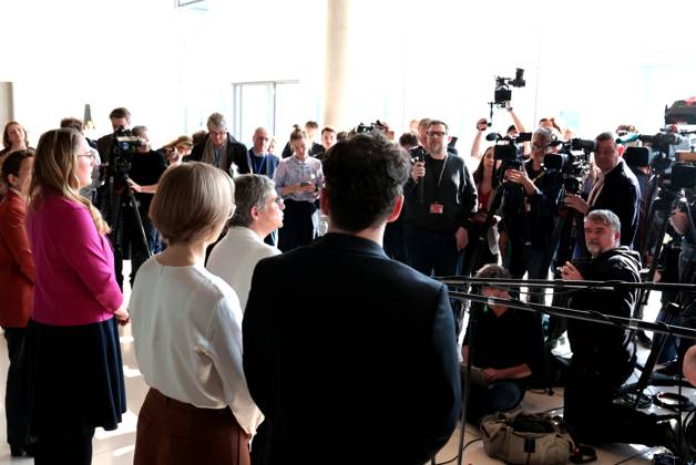 Felix Banaszak, Co-Chair Buendnis 90 Die Gruenen, Franziska Brantner, Co-Chair Buendnis 90 Die Gruenen, Katharina Droege, Co-Chair Buendnis 90 Die Gruenen Bundestag faction, Britta Hasselmann, Co-Chair Buendnis 90 Die Gruenen Bundestag faction, joint statement by the Federal Executive Committee and the Bundestag faction of the Greens, DEU, Berlin, 10 03 20