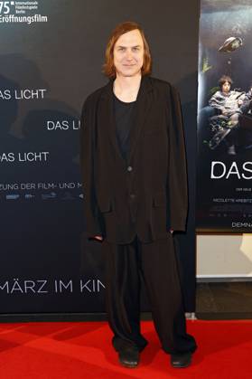 Lars Eidinger at the premiere of the movie Das Licht The Light at the Lichtburg Essen, 12 03 2025 Foto:xT.xSchröerx xFuturexImagex licht_5331