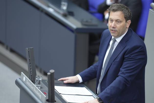 German Bundestag, 213 Plenary Session Special Session Lars Klingbeil SPD in portrait during his speech on the agenda item Debate on the amendment of the Basic Law at the 213th session of the German Bundestag in Berlin, 13 03 2025 Berlin Berlin Germany