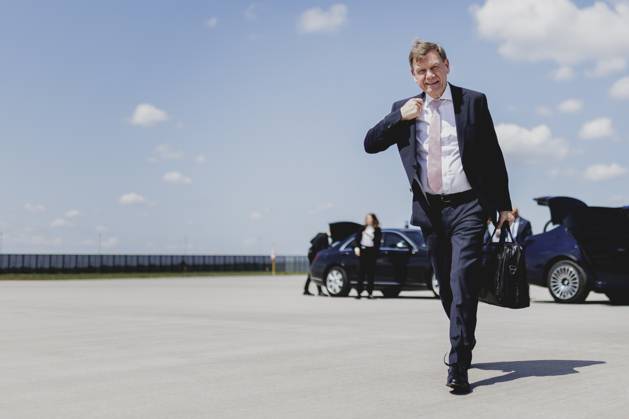 Johann Wadephul CDU , Federal Foreign Minister, photographed before departure to Brussels for the Council for Foreign Affairs RfAB in Berlin, 20 05 2025 Photographed on behalf of the Foreign Office Berlin Germany Copyright: xFlorianxGaertner AAx