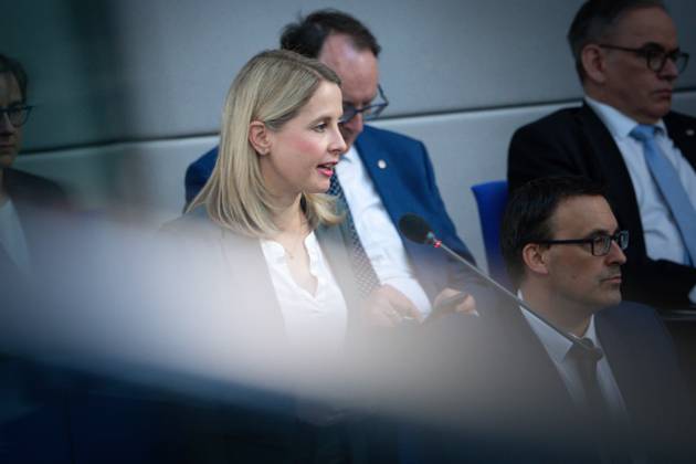 German Bundestag, 6 plenary session Verena Hubertz, Federal Minister for Housing, Urban Development and Construction during questioning of the Federal Government BMI and BMWSB at the 6 session of the German Bundestag in Berlin, 21 05 2025 Berlin Berlin Germany