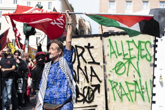 Photo IPP Diego Nangano Cappello Rome 26 05 2025 Demonstration Against DDL Security in the photo a detail of a protester Italy Photo Press World Copyright