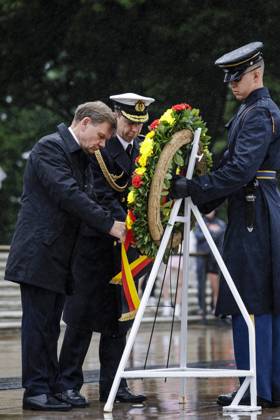 Johann Wadephul CDU , Federal Foreign Minister, photographed at a wreath-laying ceremony at Arlington National Cemetery Washington, 28 05 2025 Photographed on behalf of the Department of State Washington United States Copyright: xThomasxTrutschel AAx
