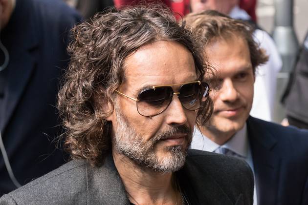 Russell Brand At Southwark Crown Court In London LONDON, UNITED KINGDOM MAY 30, 2025: British actor and comedian Russell Brand arrives at Southwark Crown Court for a plea and trial preparation hearing after being charged with rape, oral rape, indecent assault and two counts of sexual assault, between 1999 and 2005 in Bournemouth and the Westminster area in London, United Kingdom on May 30, 2025. London Greater London United Kingdom  Copyright: xWIktorxSzymanowiczx originalFilename: szymanowicz-russellb250530_npIM5