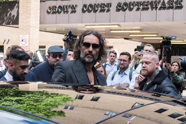 Russell Brand At Southwark Crown Court In London LONDON, UNITED KINGDOM MAY 30, 2025: British actor and comedian Russell Brand leaves Southwark Crown Court followed a plea and trial preparation hearing after being charged with rape, oral rape, indecent assault and two counts of sexual assault, between 1999 and 2005 in Bournemouth and the Westminster area in London, United Kingdom on May 30, 2025. London Greater London United Kingdom  Copyright: xWIktorxSzymanowiczx originalFilename: szymanowicz-russellb250530_npk8l