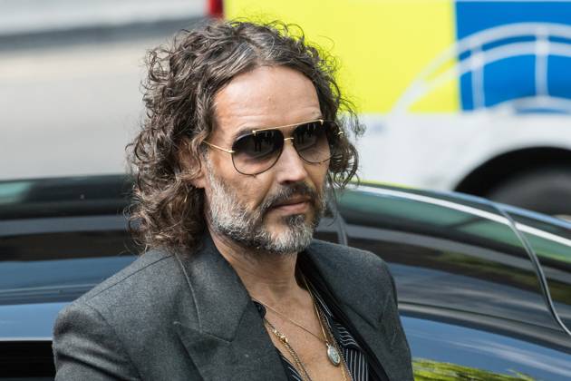 Russell Brand At Southwark Crown Court In London LONDON, UNITED KINGDOM MAY 30, 2025: British actor and comedian Russell Brand arrives at Southwark Crown Court for a plea and trial preparation hearing after being charged with rape, oral rape, indecent assault and two counts of sexual assault, between 1999 and 2005 in Bournemouth and the Westminster area in London, United Kingdom on May 30, 2025. London Greater London United Kingdom  Copyright: xWIktorxSzymanowiczx originalFilename: szymanowicz-russellb250530_npVnz