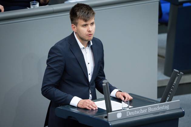 German Bundestag, 10th plenary session Max Lucks Gruene in portrait during his speech on the agenda item Current hour on the humanitarian catastrophe in Gaza at the 10th session of the German Bundestag in Berlin, 05 06 2025 Berlin Berlin Germany