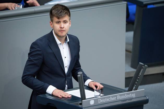 German Bundestag, 10th plenary session Max Lucks Gruene in portrait during his speech on the agenda item Current hour on the humanitarian catastrophe in Gaza at the 10th session of the German Bundestag in Berlin, 05 06 2025 Berlin Berlin Germany