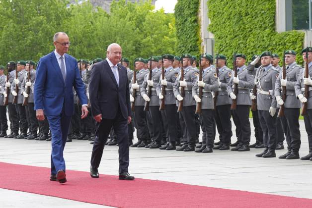 Federal Chancellor Merz receives the Austrian Federal Chancellor Stocker Federal Chancellor Friedrich Merz together with Federal Chancellor Chistian Stocker at the ceremonial procession of the Bundeswehr in the courtyard of the Chancellery, Berlin, 27 06 2025 Berlin Berlin Germany