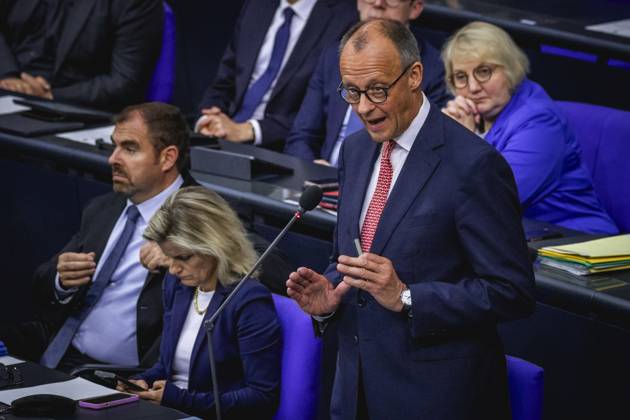 Friedrich Merz CDU , Federal Chancellor, recorded during a government survey in Berlin, 09 07 2025 Berlin Germany Copyright: xJulianexSonntagx