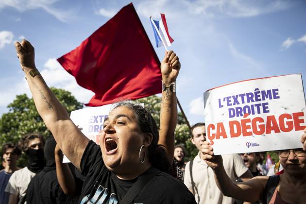 Clashes erupt between police and protesters during May Day rally in Paris PARIS, FRANCE - MAY 1: Demonstrators take part in the the annual Labour Day rally at Place d’Italie in Paris, France on May 1, 2025. France World. Editorial use only. Please get in touch for any other usage. Copyright: x2025xAnadoluxSathirixKelpax