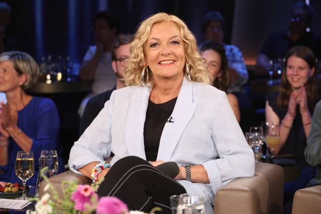 Bettina Tietjen hosts the NDR Talk Show, photo session on 11 7 2025 before the recording of the talk show, broadcast on 1 8 2025 in the 3 program of NDR television, Hamburg Lokstedt television studio