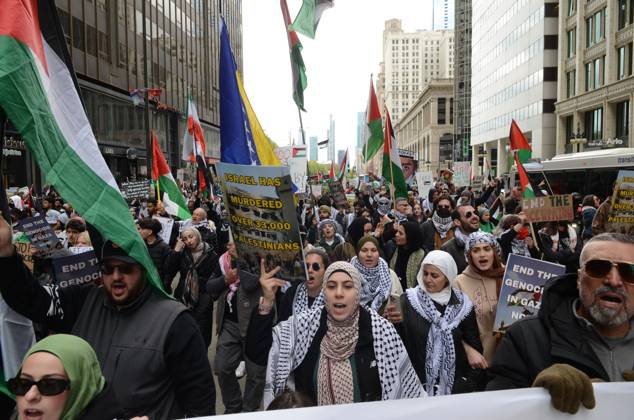 Pro-Palestinian protesters march through downtown Chicago CHICAGO, UNITED STATES - APRIL 20: Pro-Palestinian demonstrators march through downtown Chicago to protest against Israeli attacks on Gaza, on April 20, 2024 in Chicago, Illinois, United States. United States World. Editorial use only. Please get in touch for any other usage. Copyright: x2025xAnadoluxJacekxBoczarskix