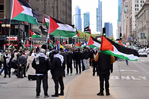 Pro-Palestinian protesters march through downtown Chicago CHICAGO, UNITED STATES - APRIL 20: Pro-Palestinian demonstrators march through downtown Chicago to protest against Israeli attacks on Gaza, on April 20, 2024 in Chicago, Illinois, United States. United States World. Editorial use only. Please get in touch for any other usage. Copyright: x2025xAnadoluxJacekxBoczarskix