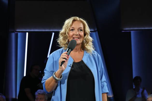 Bettina Tietjen hosts the NDR Talk Show on 5 9 2025, photo session before the broadcast in the 3 program of NDR television, Hamburg Lokstedt television studio