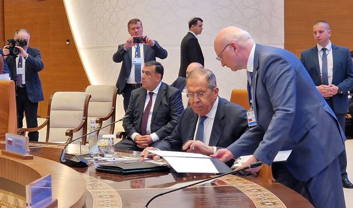 Commonwealth of Independent States summit in Samarkand, Uzbekistan TASHKENT, UZBEKISTAN - APRIL 14: Russian Foreign Minister Sergey Lavrov attends Foreign Ministers of the Commonwealth of Independent States summit at the Congress Center in Samarkand, Uzbekistan on April 14, 2023. Deputy Minister of Foreign Affairs of Uzbekistan, Bakhtiar Saidov, Foreign Minister of Russia Sergey Lavrov, Deputy Prime Minister and Minister of Foreign Affairs of Kazakhstan Murat Nurtileu, Minister of Foreign Affairs of Kyrgyzstan Jeenbek Kulubayev, Minister of Foreign Affairs of Armenia Ararat Mirzoyan, Minister of Foreign Affairs of Belarus Sergey Aleynik. Deputy Minister of Foreign Affairs of Azerbaijan Halaf Halafov, Deputy Minister of Foreign Affairs of Tu Copyright: x2025xAnadoluxBahtiyarxAbdülkerimovx