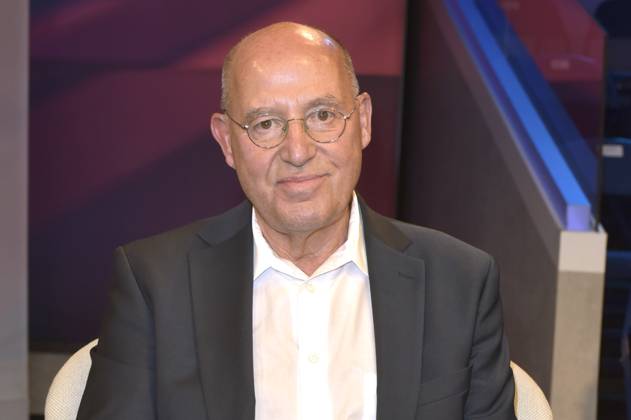 Gregor Gysi on the ARD talk show maischberger in Studio Berlin Adlershof Berlin, 16 09 2025 Foto:xM.xBehrensx xFuturexImagex maischberger1609_5920