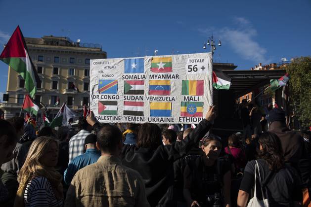 Photo IPP Diego Nangano Cappello Rome 04 10 2025 National Pro Palestine demonstration in the photo demonstrators marching in support of Palestine Italy Photo Press World Copyright