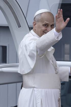 October 5, 2025, Vatican City, Vatican: Pope Leo XIV waves from the popemobile at the end of a Mass for the Jubilee of the Missions and of Migrants in St. Peter s square at the Vatican Vatican City Vatican - ZUMAs197 20251005_aaa_s197_608 Copyright: xMariaxGraziaxPicciarellax