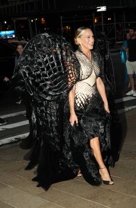 October 8, 2025, New York, New York, USA: SARAH JESSICA PARKER attends the 2025 New York City Ballet Fall Fashion Gala.David H. Koch Theater, Lincoln Center, NYC .October 8, 2025. ...attends the 2025 New York City Ballet Fall Fashion Gala.David H. Koch Theater, Lincoln Center, NYC .October 8, 2025. New York USA - ZUMAms4_ 20251008_faf_ms4_004 Copyright: xSoniaxMoskowitzxGordonx