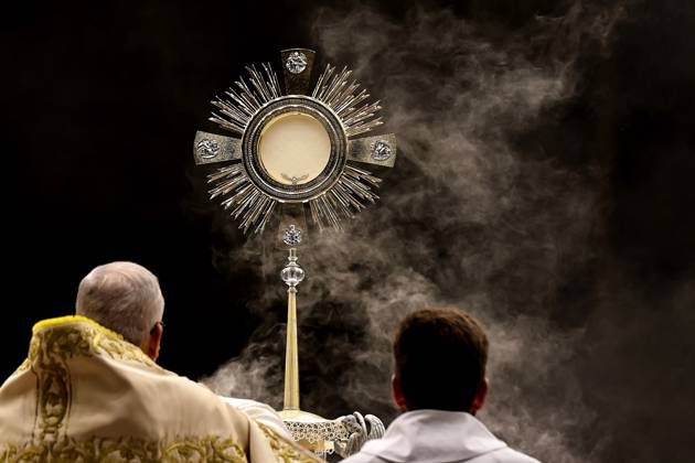 October 11, 2025. Vatican City - POPE LEO XIV during the Marian Vigil of Our Lady of Fatima in Peter s Square at the Vatican. EvandroInetti_via ZUMA Wire Vatican City State - ZUMAi15_ 20251011_zaf_i15_063 Copyright: xEvandroxInettix