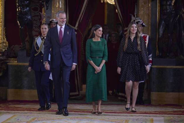 October 12, 2025, Madrid, Madrid, Spain: KING FELIPE VI of Spain and QUEEN LETIZIA of Spain CROWN PRINCESS LEONOR of Spain and PRINCESS SOFIA of Spain attend a reception during the National Day at the Royal Palace Madrid Spain - ZUMAc260 20251012_zep_c260_011 Copyright: xMikexChicorrox