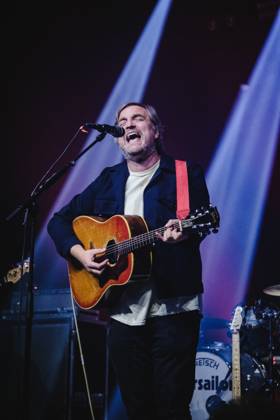 Starsailor live in Bern, Switzerland Bern, Switzerland. 14th, October 2025. The English band Starsailor performs a live concert at Bierhübeli in Bern. Here vocalist and musician James Walsh is seen live on stage. Switzerland, Bern Copyright: xGonzalesxPhoto TilmanxJentzschx
