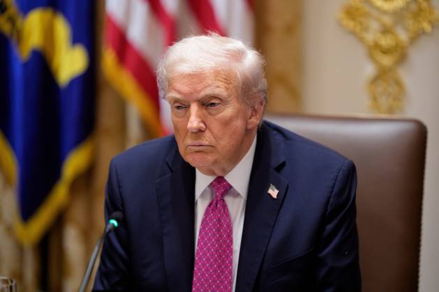U.S. President Donald Trump gives remarks during a bilateral meeting in the Cabinet Room of the White House in Washington, DC on Friday, October 17, 2025. President Zelenskyy is visiting the United States as Trump pursues a peace deal in the Russia-Ukraine war.  WAX20251017205 AaronxSchwartz