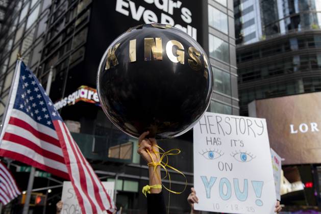 October 18, 2025, New York, New York, USA: Protesters march down Broadway during the Ã¢â‚¬oeNo KingsÃ¢â‚¬Â rally in New York, Saturday, Oct. 18, 2025. The demonstration began in Times Square and ended in Union Square, drawing an estimated 50,000 people who joined others across the country calling for the protection of democratic institutions and denouncing authoritarian leadership. Organizers said more than 5 million people participated in over 2,000 marches nationwide. New York USA - ZUMAa306 20251018_znp_a306_012 Copyright: xJavierxAlvarezx