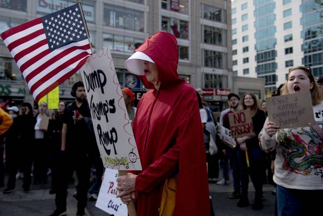 October 18, 2025, New York, New York, USA: Protesters march down Broadway during the Ã¢â‚¬oeNo KingsÃ¢â‚¬Â rally in New York, Saturday, Oct. 18, 2025. The demonstration began in Times Square and ended in Union Square, drawing an estimated 50,000 people who joined others across the country calling for the protection of democratic institutions and denouncing authoritarian leadership. Organizers said more than 5 million people participated in over 2,000 marches nationwide. New York USA - ZUMAa306 20251018_znp_a306_004 Copyright: xJavierxAlvarezx