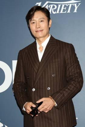 October 19, 2025, Newport Beach, Ca, USA: LOS ANGELES - OCT 19: Byung-hun Lee at the 2025 Newport Beach Film Festival HONORS at the Balboa Bay Club on October 19, 2025 in Newport Beach, CA Newport Beach USA - ZUMAnc22 20251019_zaa_nc22_176 Copyright: xKathyxHutchinsx