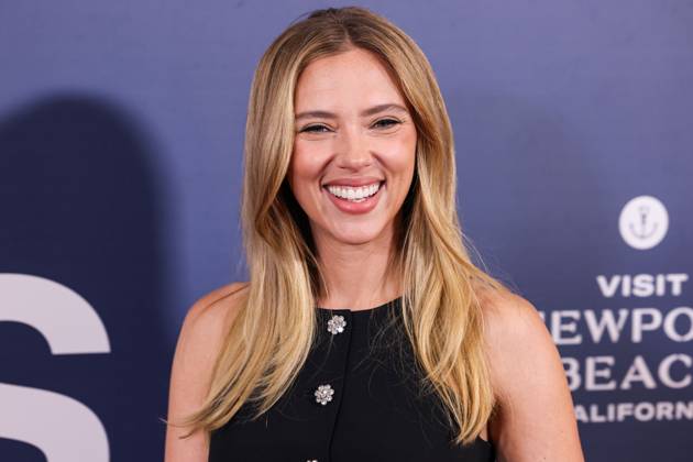 26th Annual Newport Beach Film Festival Honors And Variety s 10 Actors To Watch NEWPORT BEACH, ORANGE COUNTY, CALIFORNIA, USA - OCTOBER 19: American actress, singer, and model Scarlett Johansson wearing Prada arrives at the 26th Annual Newport Beach Film Festival Honors And Variety s 10 Actors To Watch held at the Balboa Bay Resort on October 19, 2025 in Newport Beach, Orange County, California, United States., Credit:Xavier Collin Avalon United States, California, Newport Beach, Balboa Bay Resort Copyright: xXavierxCollinx xAvalonx 1046935979