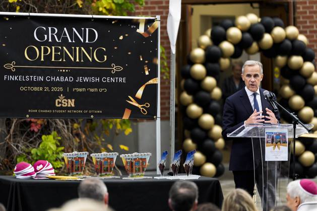 October 21, 2025, Ottawa, On, CAN: Prime Minister Mark Carney makes remarks at the opening of the Finkelstein Chabad Jewish Centre in Ottawa, on Tuesday, Oct. 21, 2025. Ottawa CAN - ZUMAc35_ 20251021_zaf_c35_182 Copyright: xJustinxTangx