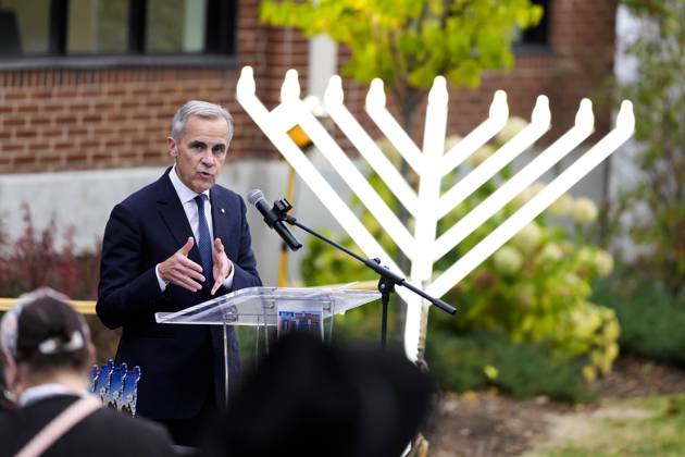 October 21, 2025, Ottawa, On, CAN: Prime Minister Mark Carney makes remarks at the opening of the Finkelstein Chabad Jewish Centre in Ottawa, on Tuesday, Oct. 21, 2025. Ottawa CAN - ZUMAc35_ 20251021_zaf_c35_183 Copyright: xJustinxTangx