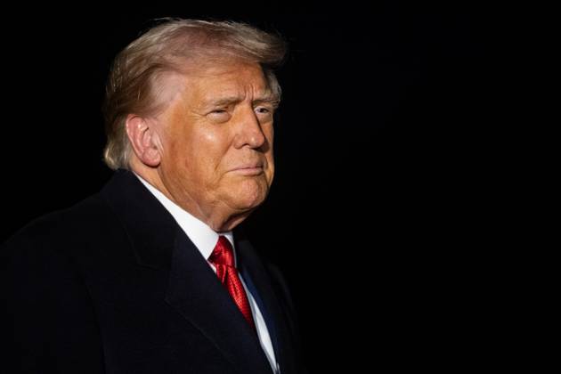 President Donald Trump speaks with reporters as he departs for a trip to Asia on the South Lawn of the White House in Washington, DC on Friday, October 24, 2025. Trump is expected to meet with Chinese President Xi Jinping to discuss a trade deal, Prime Minister of Malaysia Anwar bin Ibrahim, Japan s new prime minister Sanae Takaichi and several other Asian leaders at the Association of Southeast Asian Nations (ASEAN).  WASP20251024115 FrancisxChung