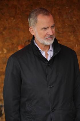 Spanish King Felipe VI and Queen Letizia with Princess of Asturias Leonor de Borbon during a visit to Valdesoto Siero as winner of the 36th annual Exemplary Village of Asturias Awards, Spain, on Saturday 25 October 202 Cordon Press