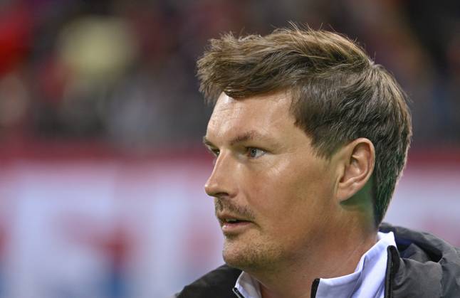 Trainer Coach Merlin Polzin Hamburger SV HSV Portrait DFB-Pokal, Voith-Arena, Heidenheim, Baden-Württemberg, Deutschland Coach coach Merlin Polzin Hamburger SV HSV portrait DFB-Pokal, Voith-Arena, Heidenheim, Baden-Württemberg, Germany Copyright: imageBROKER MichaelxWeber iblimw15520302