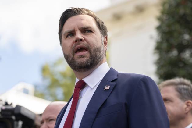 Vice President JD Vance gives remarks during a press conference with transportation and airline executives outside the West Wing of the White House in Washington, DC on Thursday, October 30, 2025. The Trump Administration is warning that as the government shutdown, now in its 30th day, drags on, it will have a worsening effect on airline travel delays.  WASP20251030104 AaronxSchwartz