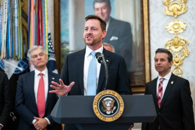 President Donald Trump makes an announcement on lowering drug prices Deputy Administrator of CMMS Chris Klomp delivers remarks after President Donald Trump™s announcement on lowering drug prices in the Oval Office, Thursday, November 6, 2025., Credit:Abe McNatt Avalon Copyright: xAbexMcNattx xAvalonx 1051130087