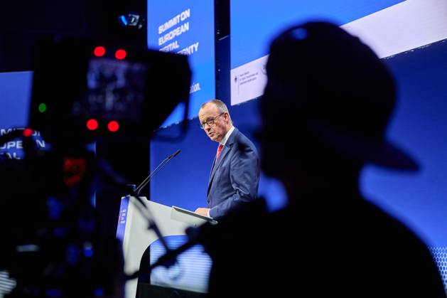 Federal Chancellor Friedrich Merz speaks at the Summit on European Digital Sovereignty Summit on European Digital Sovereignty at the EUREF Campus Berlin Federal Chancellor Friedrich Merz speaks at the Summit on European Digital Sovereignty at the EUREF Campus Berlin snapshot photography F Boillot