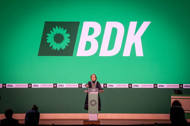 Franziska Brantner, Federal Chairwoman, checks the height of the lectern on stage before the start of the party conference in Hall 7 Bündnis 90 Die Grünen Federal Party Conference 51 Federal Delegates Conference in Hanover, Hanover Lower Saxony Germany Trade Fair, Hall 7
